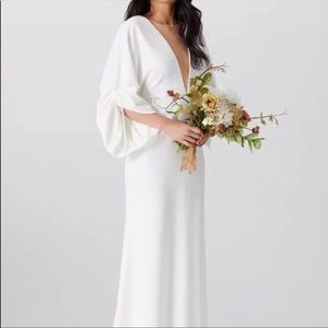 Watters Fields Plunge Wedding Dress